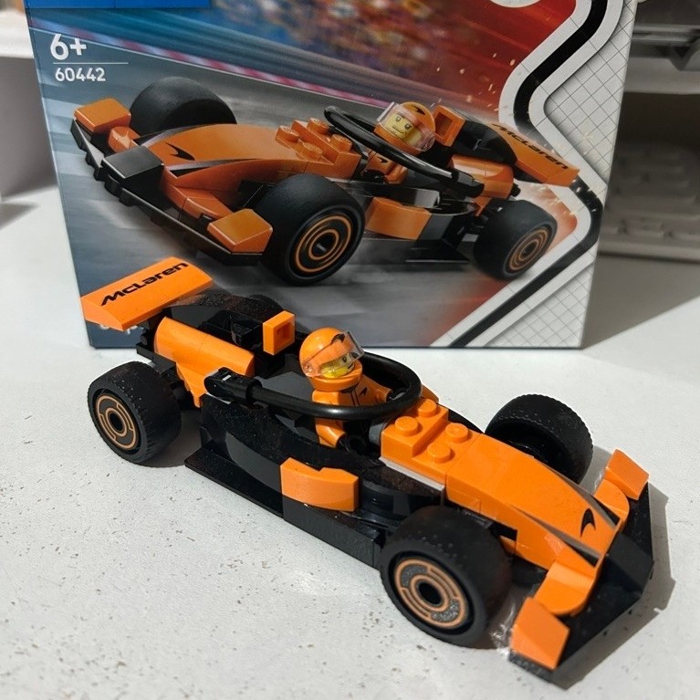 lego city formula 1 mclaren (already built, ORI LEGO)