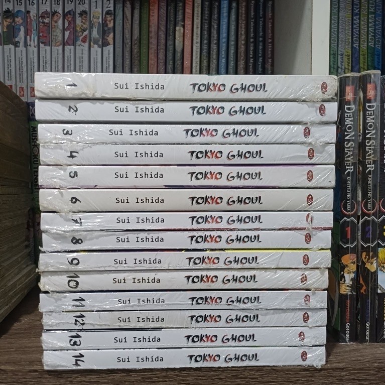 Komik Tokyo Ghoul 1-14 full segel