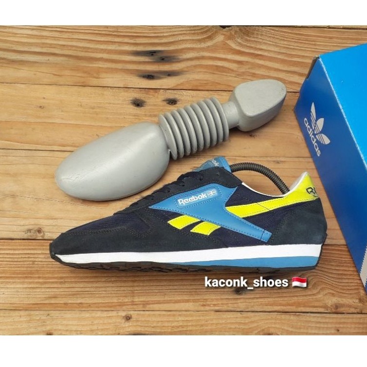 SEPATU SNEAKERS CASUAL REEBOK AZTEC CLASSIC ORIGINAL