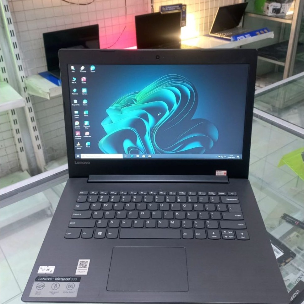 Lenovo Intel Celeron RAM 8 SSD 128 GB