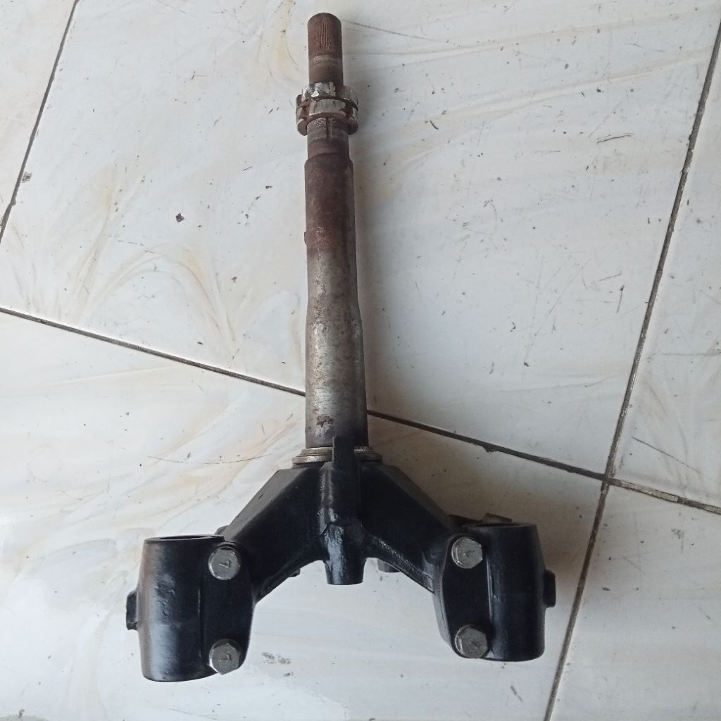 Segitiga T Shock Suzuki Shogun R 110 ORI Bekas