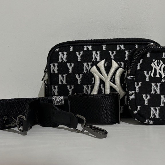 MLB Tas Mini Crossbag Monogram Canvas Brand New 18x13cm New York Yankees