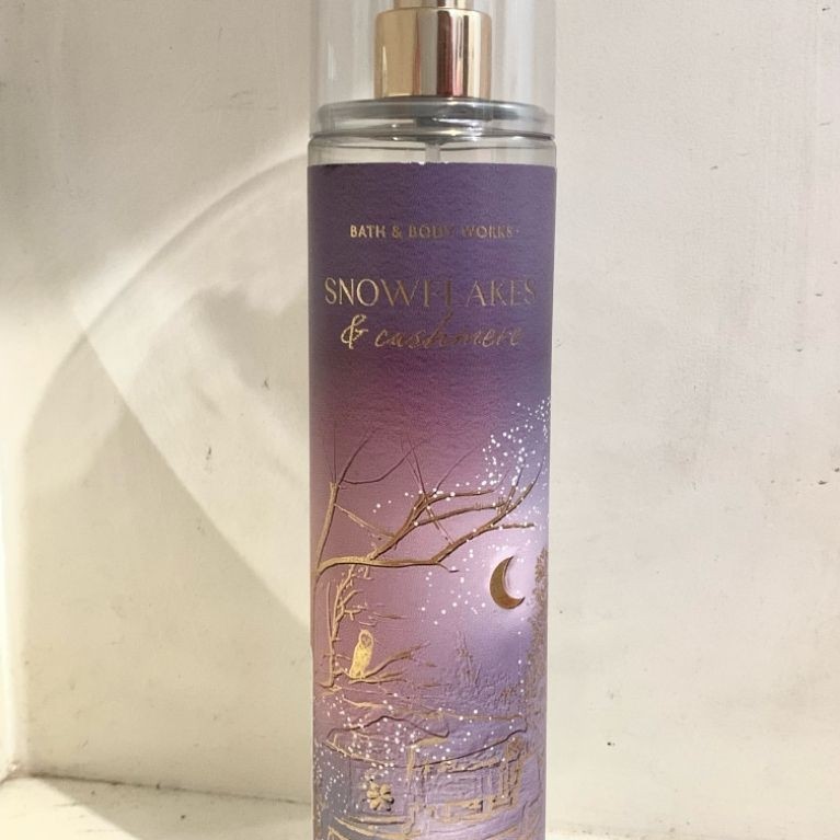 (BACA DESKRIPSI) Snowflakes & Cashmere Bath & Body Works Preloved