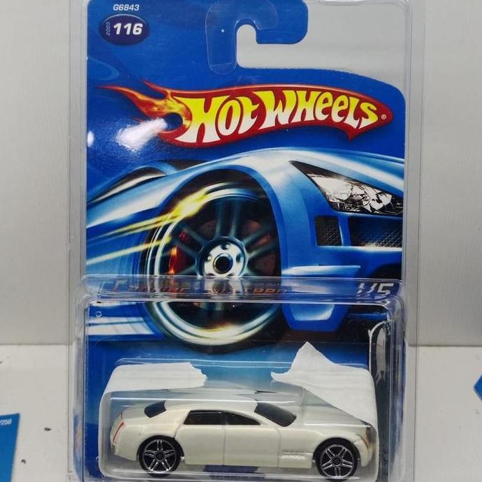 HOTWHEELS   CADILLAC SIXTEEN   WHITE FREE PROTECTOR LWA17-250 SMETOY