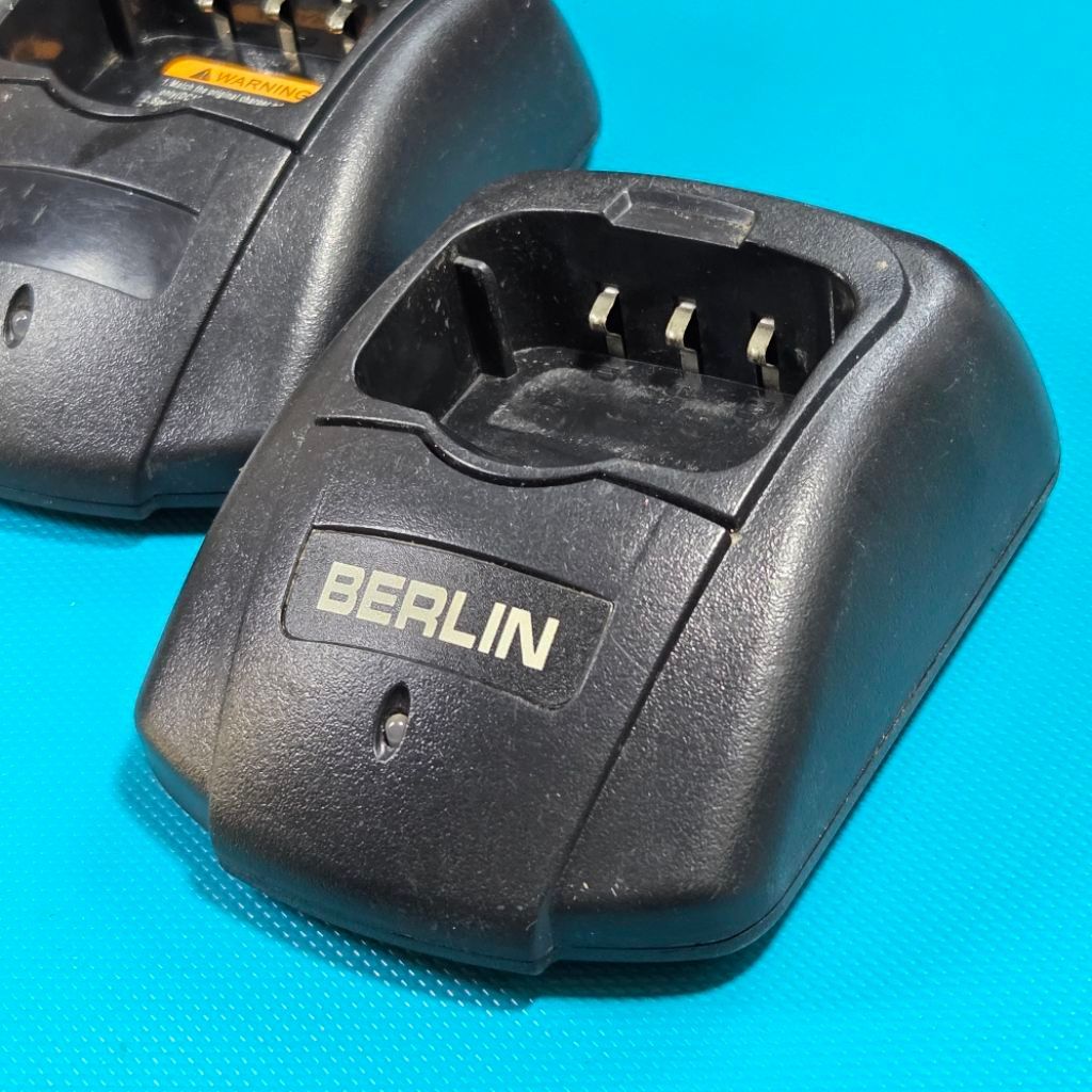 Desktop Charger HT Berlin Voxter