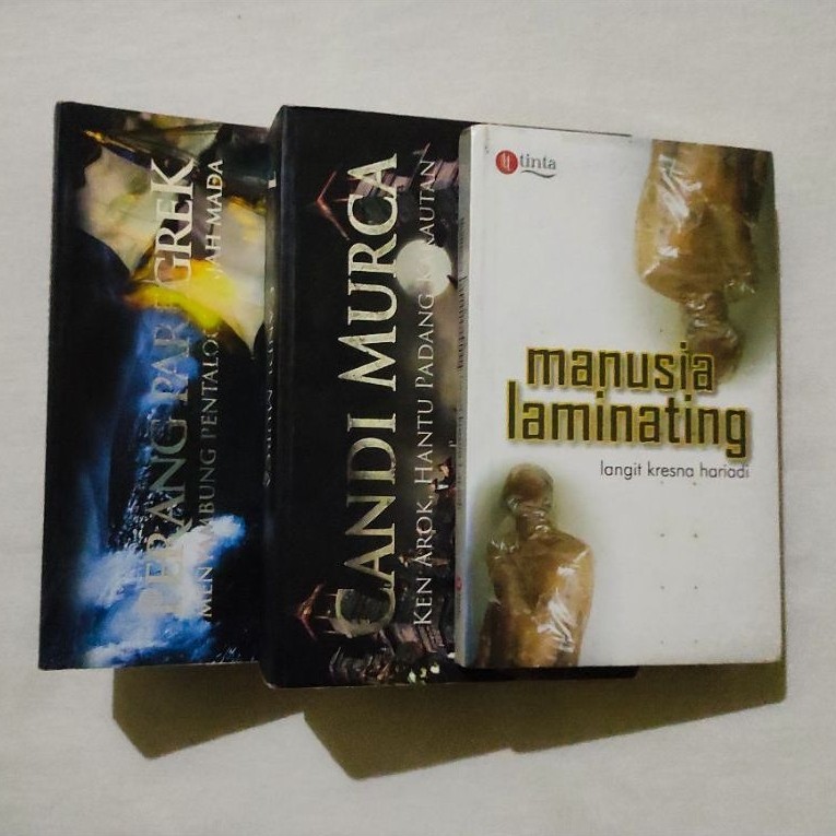 Perang Paregrek, Candi Murca, dan Manusia Laminating - Langit Kresna Hariadi