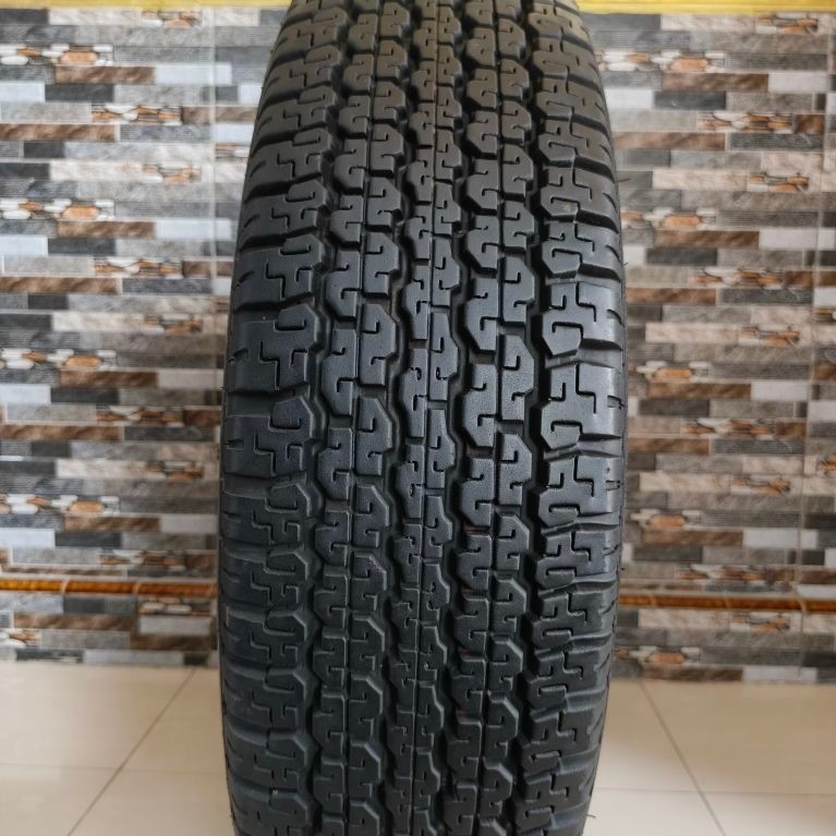 Bridgestone Dueler H/T 689 205 R16C 110/108R 8PR