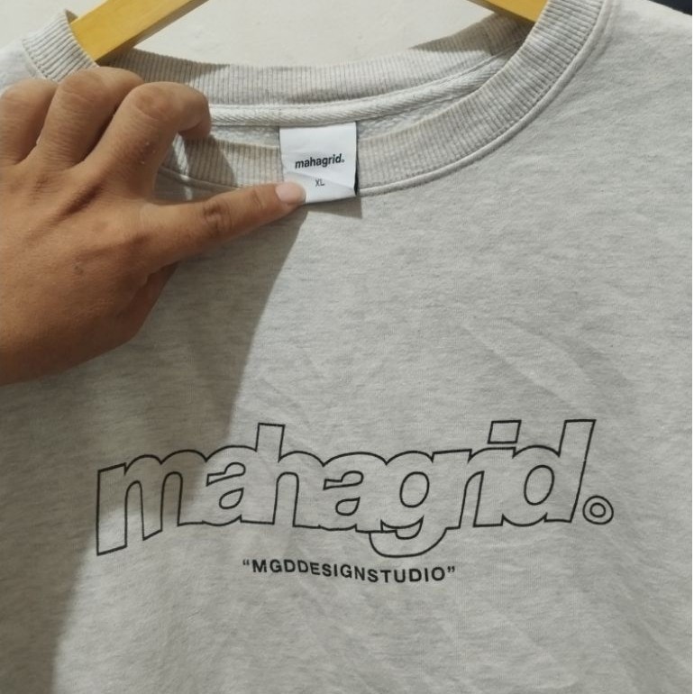 Crewneck mahagrid