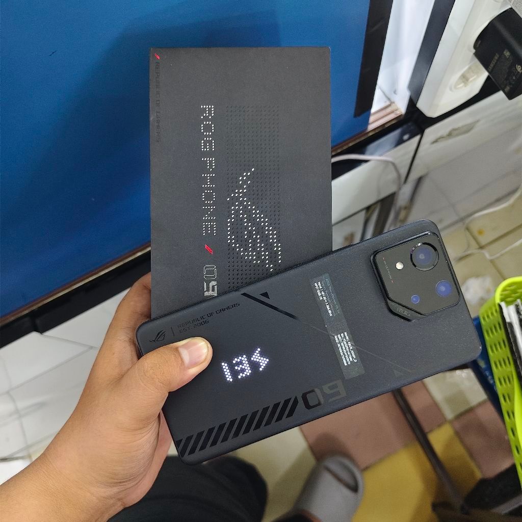 Asus ROG 9 Fe 12/256 GB Second Fullset Original