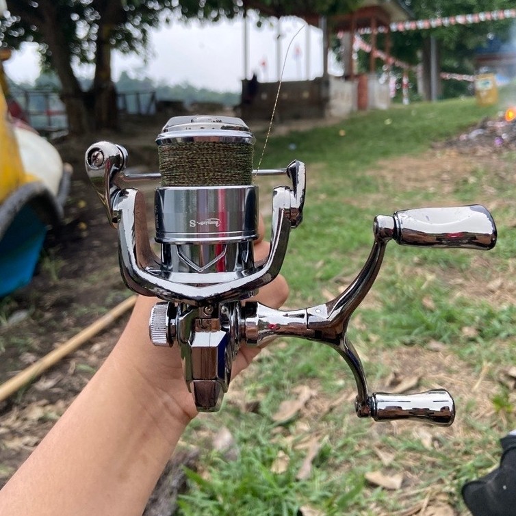 Reel Spinning Dabel Handel Sougayilang 1000 Silver