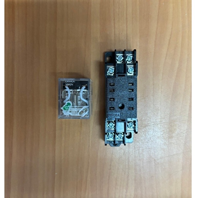 relay OMRON MY2N + socket 24v