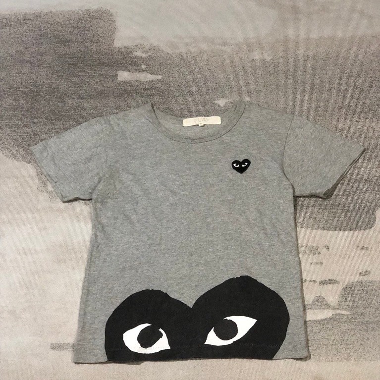 Play comme des garcons tshirt / kaos play comme des garcons