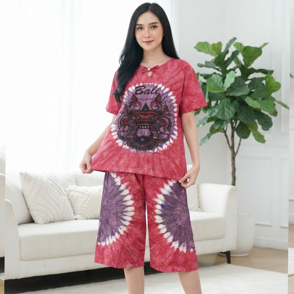 Setelan Wanita Motif Barong Bali Lengan Pendek Bahan Kaos Celana Pendek Selutut Selutut Model Atasan