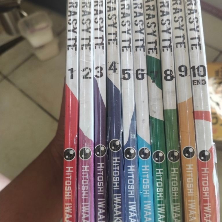 split komik parasyte