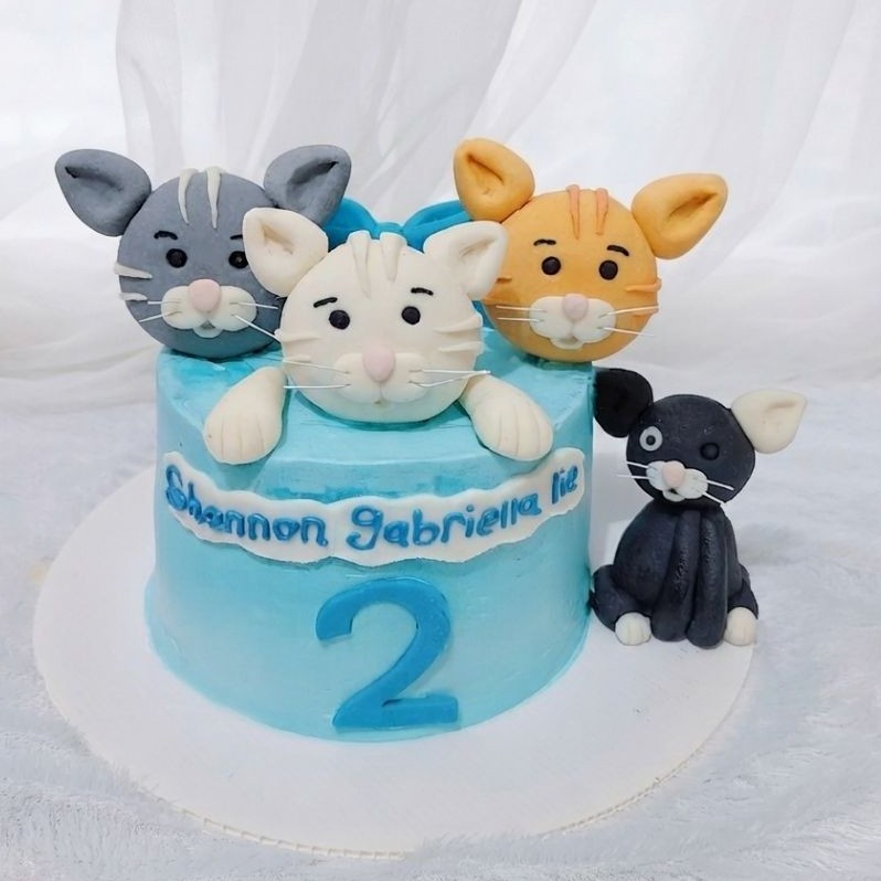 kue ulang tahun kucing