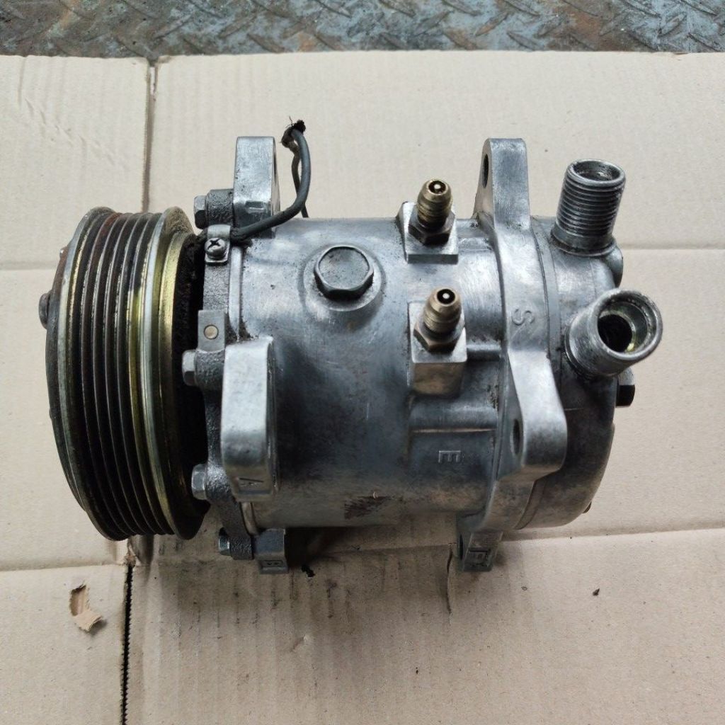 kompresor AC asli copotan mobil Timor original