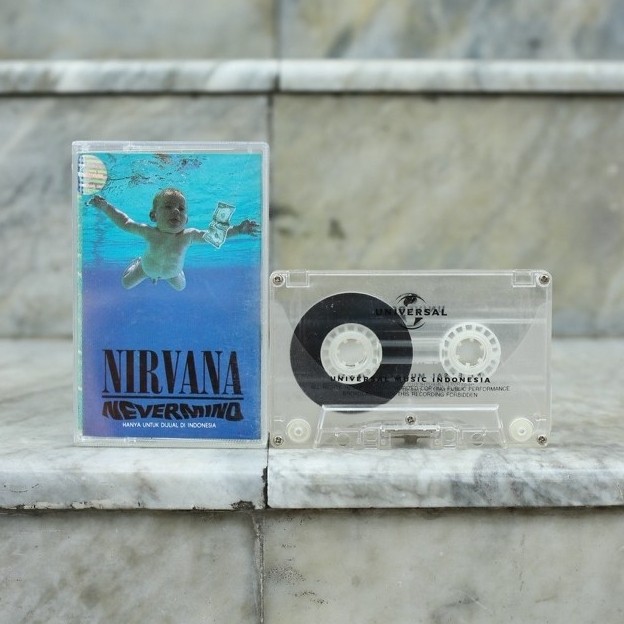 Kaset pita Nirvana Nevermind (Universal)