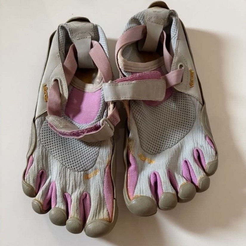 VIBRAM FiveFingers KSO Grey Fuschia size 37
