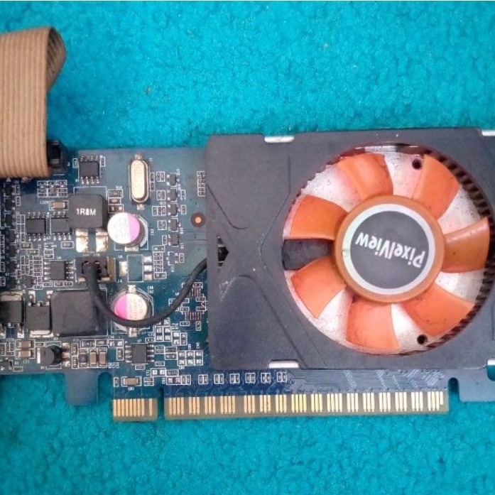 VGA gt 210 pixelview mati