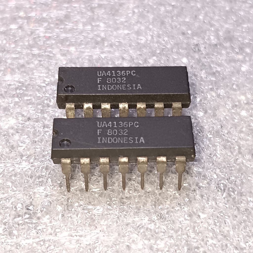 IC UA4136PC | TL075CN Quad Op-Amp Bipolar Input Original Fairchild | STMicroelectronics NOS