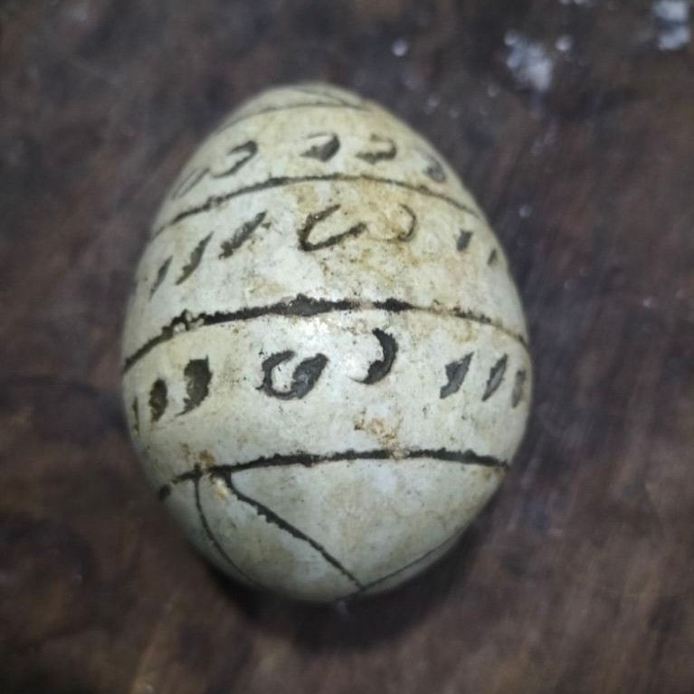 ​Mustika Telur Rajah Antik - Benda Bertuah Unik Motif Kaligrafi & Bunga
