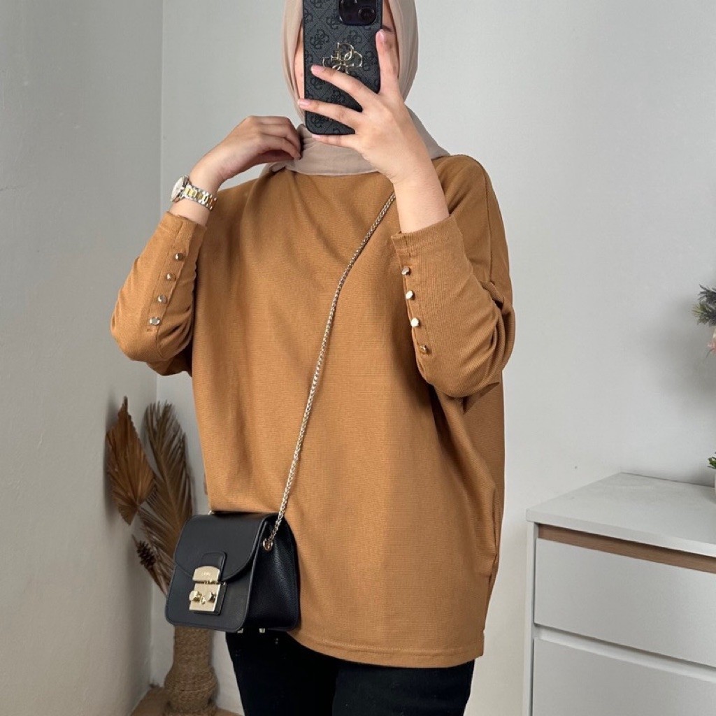 PRELOVED Atasan Batwing Merk Beeanca