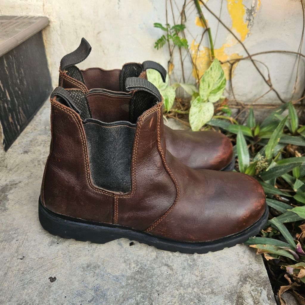 sepatu safety second blackrhino size 44(28,5cm)
