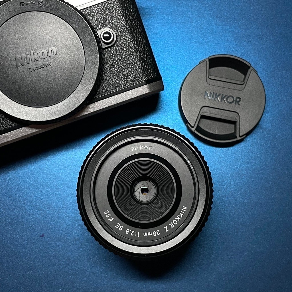 lensa nikon 28mm f2.8