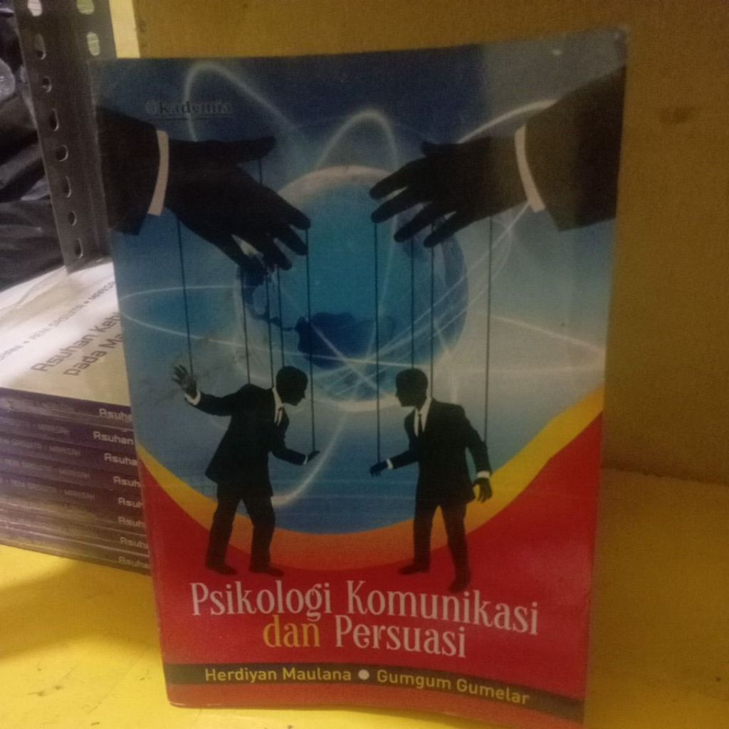 Buku psikologi komunikasi dan Persuasi By Herdiyan Maulana