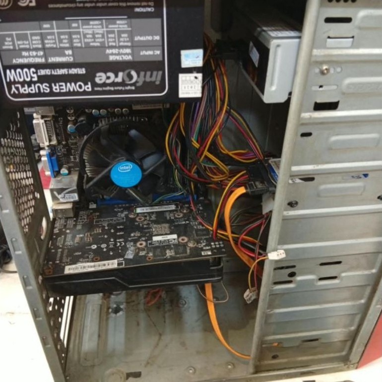 Jual CPU mobo wearnes H61
