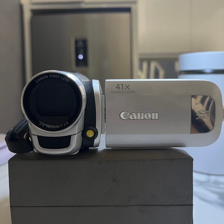 Handycam Canon Legria FS405