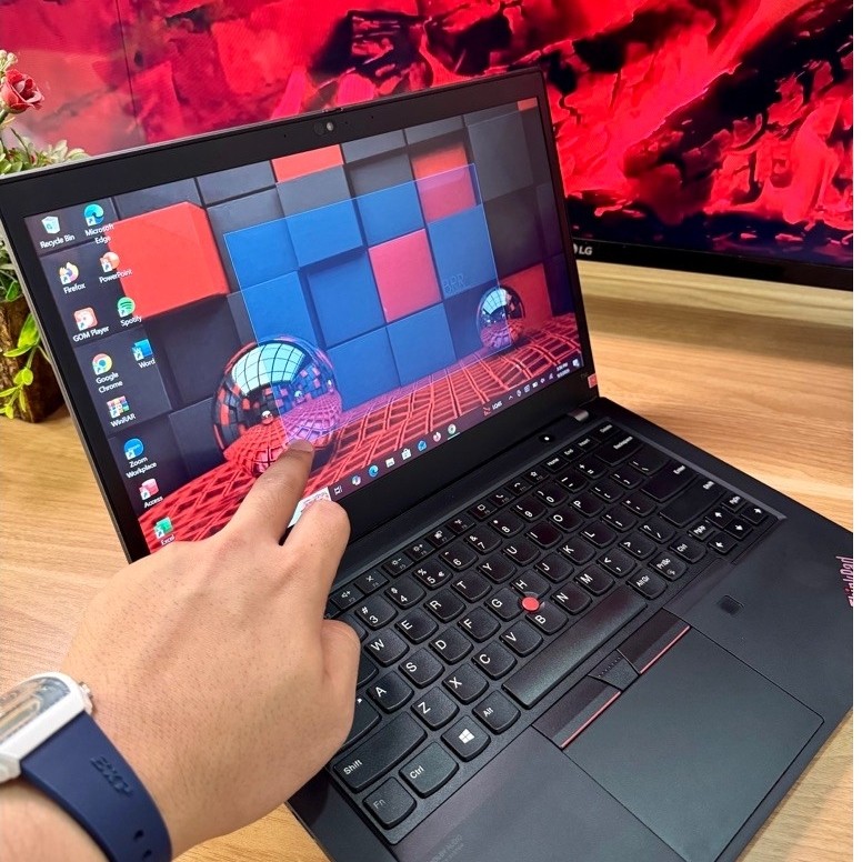 LENOVO THINKPAD T14 G1 Ryzen 5 Pro 16/256 Touchscreen