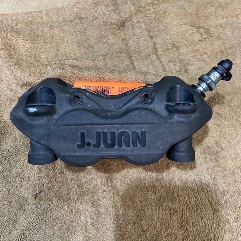 KALIPER KANAN KTM J.JUAN