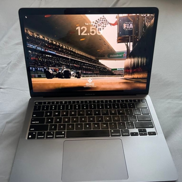 Macbook Air M1 13inch 8/256GB Ex Ibox