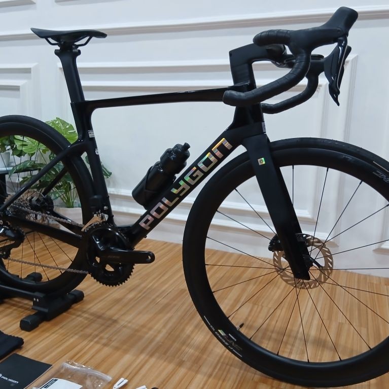 ROADBIKE POLYGON HELIOS A7 DI2 2026 BLACK PHANTOM SECOND GOOD CONDITION
