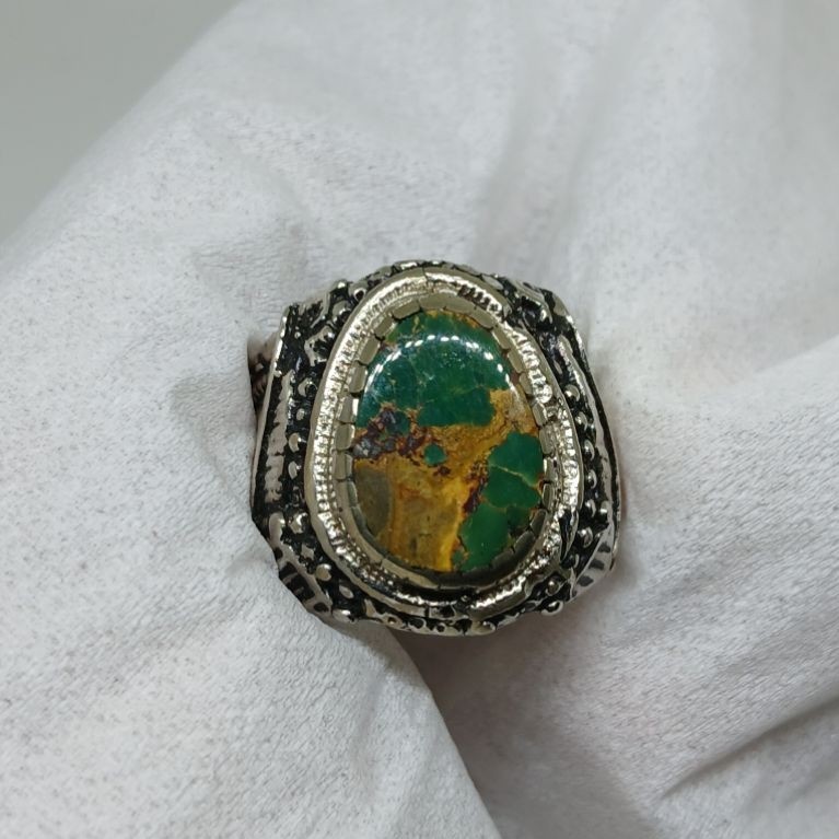 Pirus Persia hijau serat emas