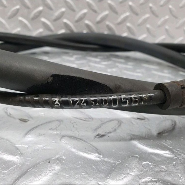 Mercedes-Benz W124  Speedometer Cable  Gearbox 1245400568