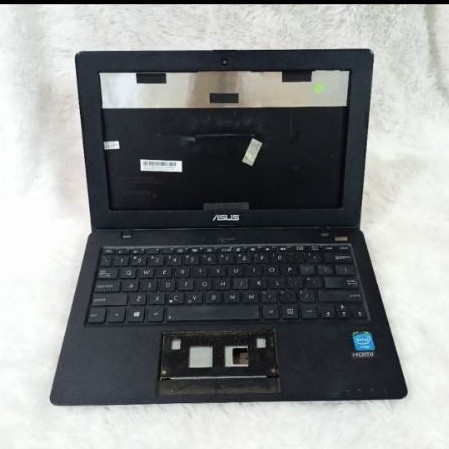 casing Asus x 200 ca