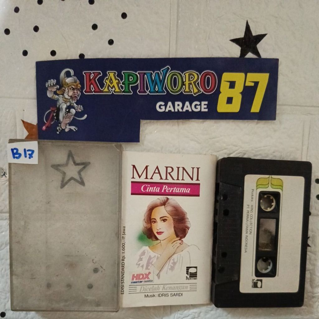 Kaset Pita.MARINI"Cinta Pertama"