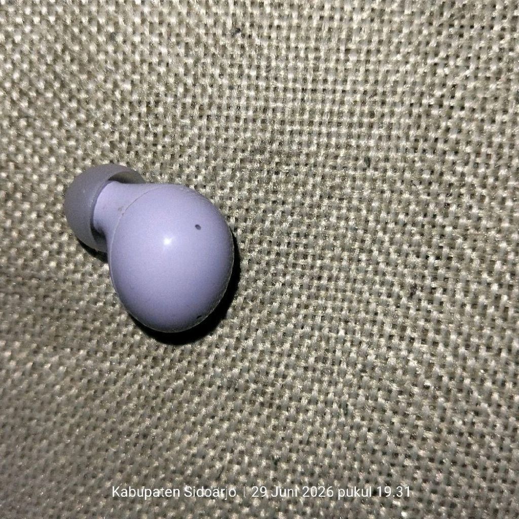 Samsung galaxy buds 2 original ungu, earphone hanya sebelah kanan , unit satu sisi saja second unit 