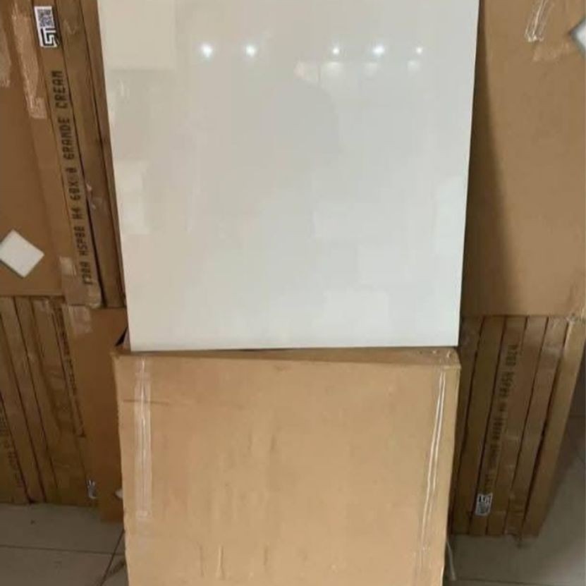 Granit 60x60 Grande cream