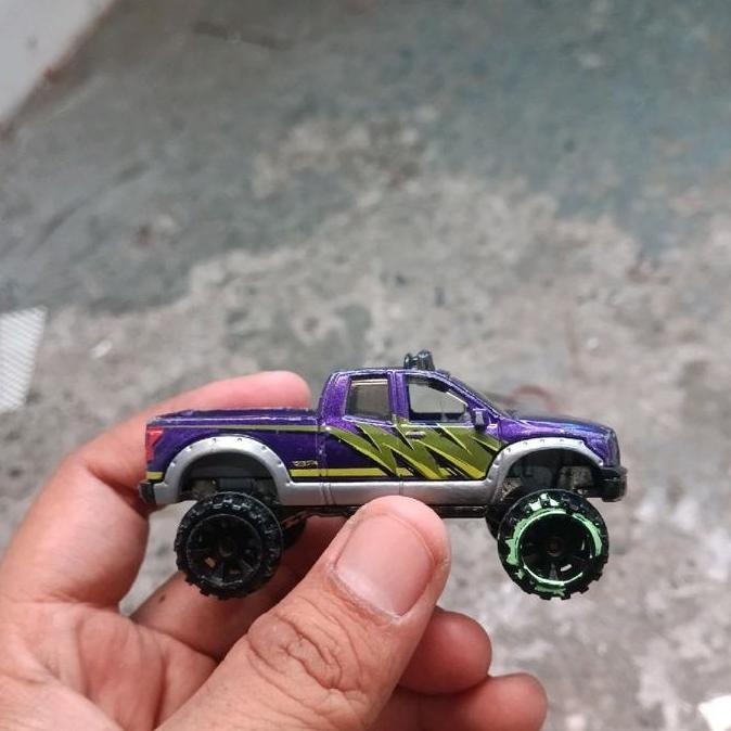HOTWHEELS LOOSE DIECAST LOOSE HOTWHEELS JDM DIECAST JDM HOTWHEELS 10 TOYOTA TUNDRA PICKUP