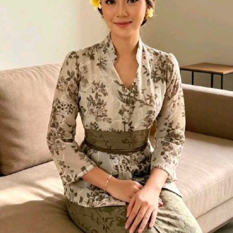 Kebaya Bordir Siffon Tissu | Model Terbaru Kebaya Bali.