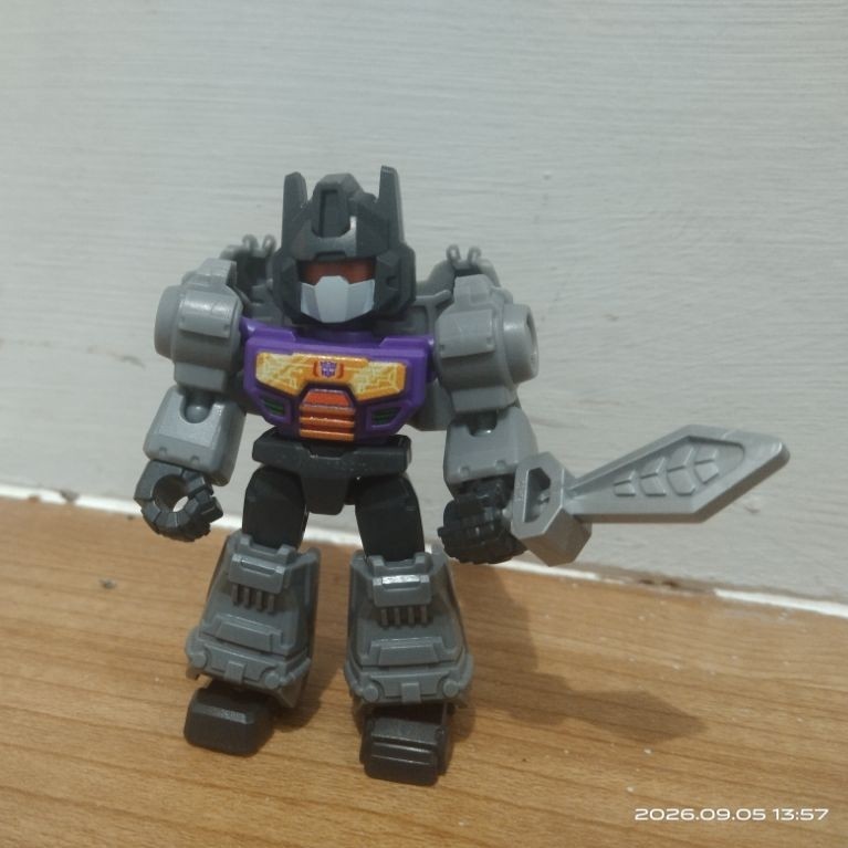 Mainan action figure blokees transformers gdv sg grimlock
