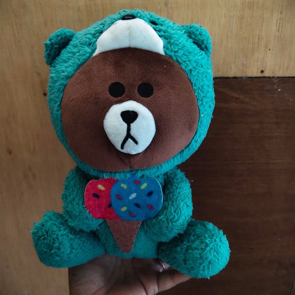 Boneka Brown Line