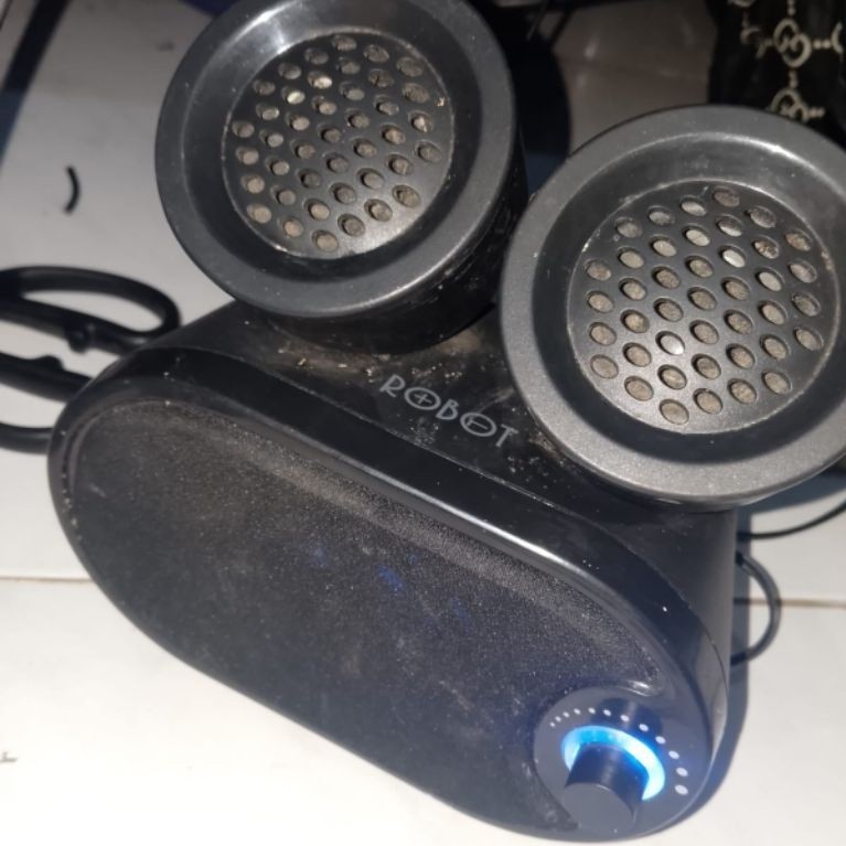 speaker robot rs170
