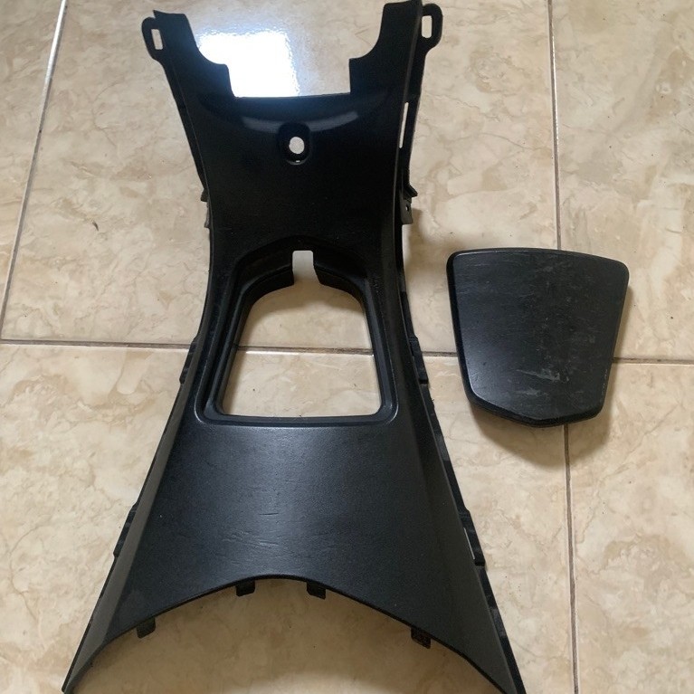 Cover Center PCX 150 CBU LED / Cover Bensin PCX 150 CBU LED 64410-K35-V00ZA