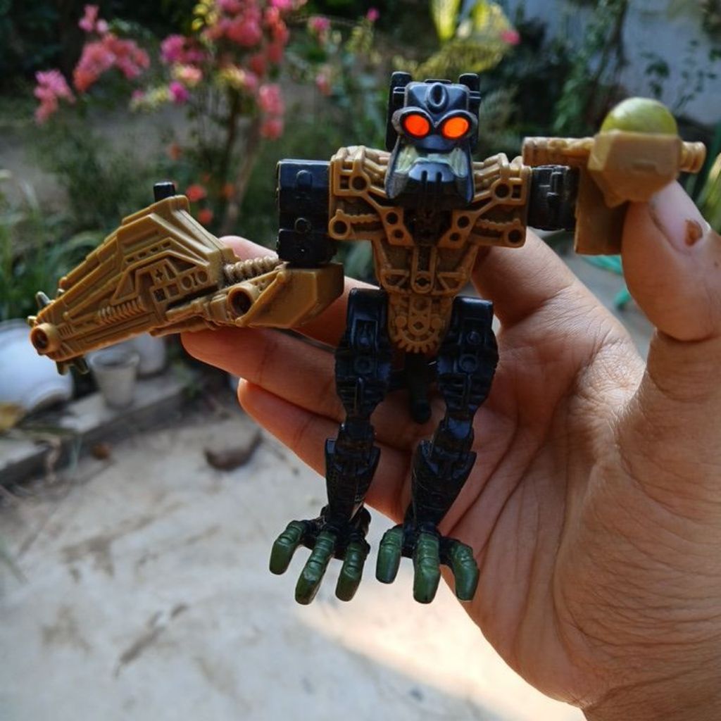 -preloved- robot LEGO bionicle