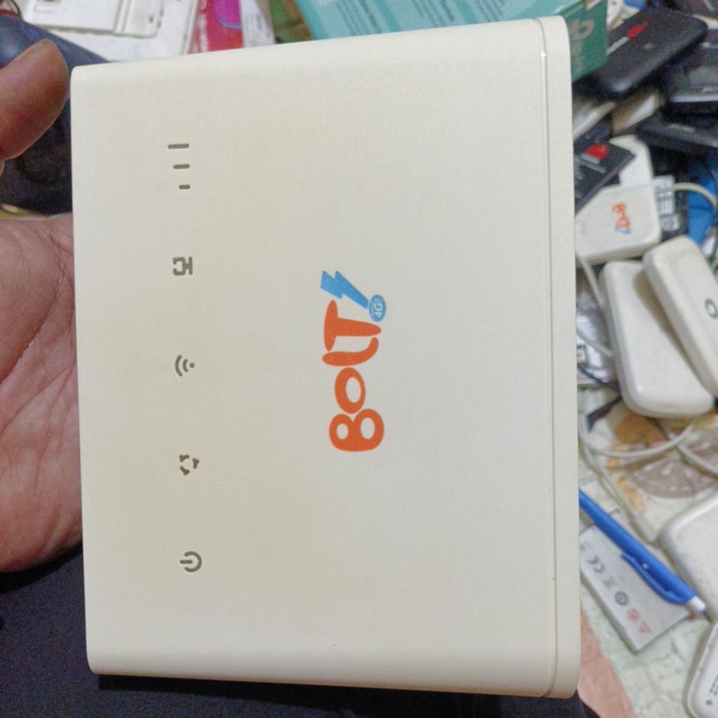MODEM ROUTER HUAWEI B310s-927 4G LTE FULLMOD BISA HIFIAIR DAN XL PRIO SUDAH SEMUA KARTU WIFI MIFI