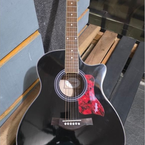 Gitar Akustik Taylor Hitam Tanam besi